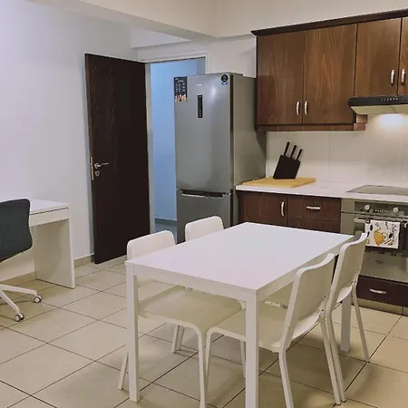 Skyline Nest شقة لارنكا