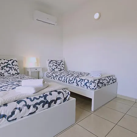 Skyline Nest * لارنكا